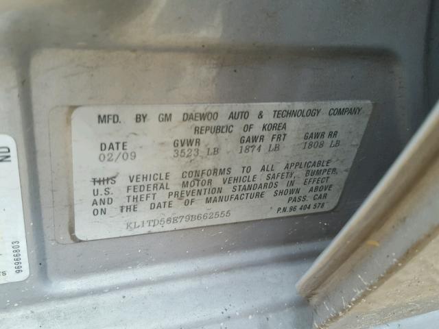 KL1TD56E79B662555 - 2009 CHEVROLET AVEO LS GRAY photo 10