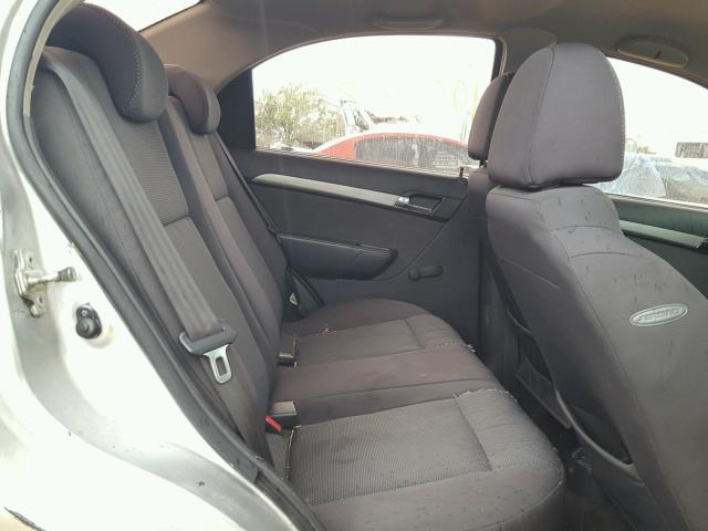KL1TD56E79B662555 - 2009 CHEVROLET AVEO LS GRAY photo 6