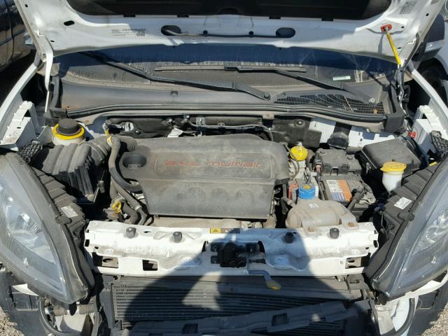 ZFBERFAT1F6A64051 - 2015 RAM PROMASTER 白色 照片 7