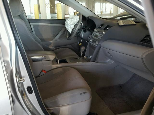 4T1BB3EK9BU134835 - 2011 TOYOTA CAMRY HYBR SILVER photo 5