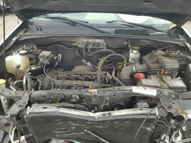 1FMCU03Z98KA43601 - 2008 FORD ESCAPE BLACK photo 7