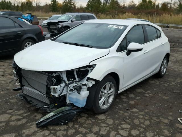 3G1BE6SMXHS584305 - 2017 CHEVROLET CRUZE LT WHITE photo 2