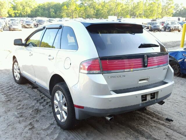 2LMDU68C67BJ09949 - 2007 LINCOLN MKX CREAM photo 3