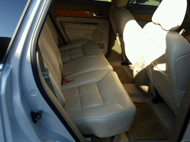 2LMDU68C67BJ09949 - 2007 LINCOLN MKX CREAM photo 6