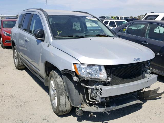 1J4NF1FB6BD183204 - 2011 JEEP COMPASS SP 银色 照片 1