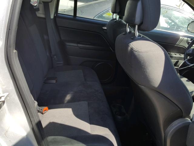 1J4NF1FB6BD183204 - 2011 JEEP COMPASS SP 银色 照片 6