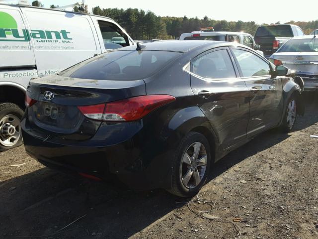 5NPDH4AE7DH323885 - 2013 HYUNDAI ELANTRA GL BLACK photo 4