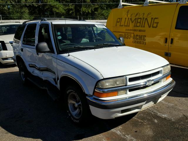 1GNCS13W4WK130655 - 1998 CHEVROLET BLAZER WHITE photo 1