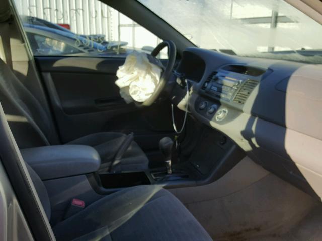 4T1BE32K654556707 - 2005 TOYOTA CAMRY LE მწვანე ფოტო 5