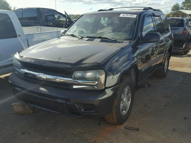 1GNDS13S342351890 - 2004 CHEVROLET TRAILBLAZE BLACK photo 2