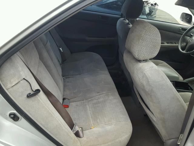 4T1BE32K02U530390 - 2002 TOYOTA CAMRY LE ვერცხლისფერი ფოტო 6