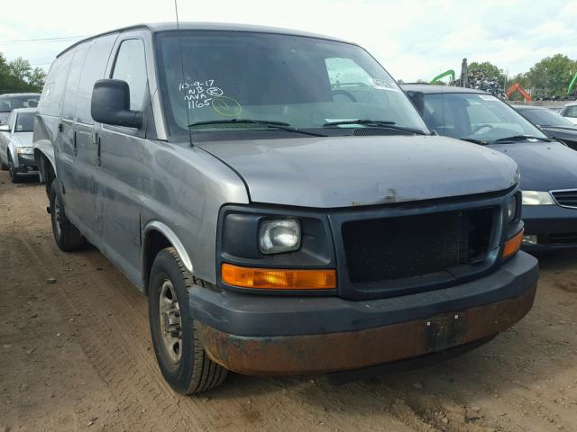 1GTFG154281101165 - 2008 GMC SAVANA GRAY photo 1