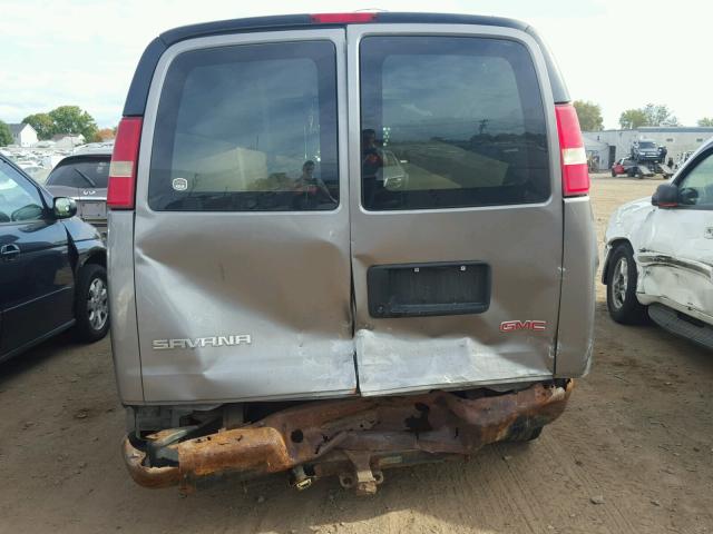 1GTFG154281101165 - 2008 GMC SAVANA GRAY photo 9