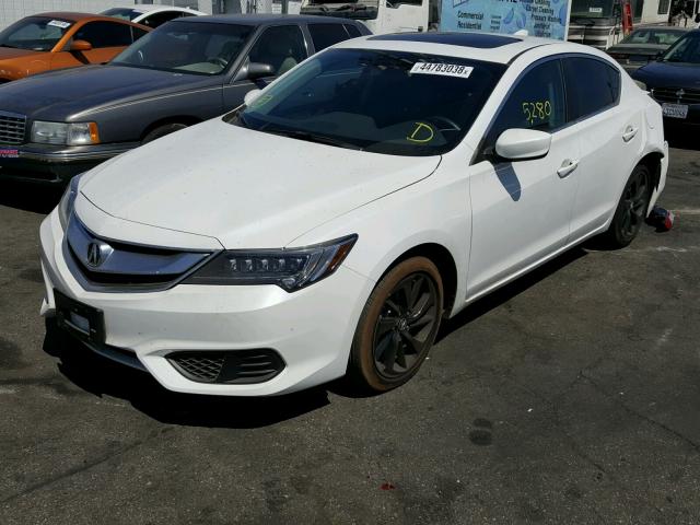 19UDE2F77JA001422 - 2018 ACURA ILX PREMIU WHITE photo 2