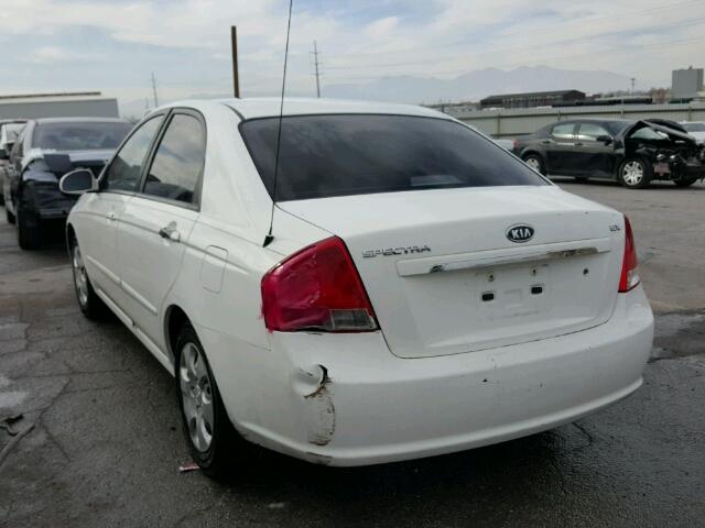 KNAFE221395661600 - 2009 KIA SPECTRA EX WHITE photo 3