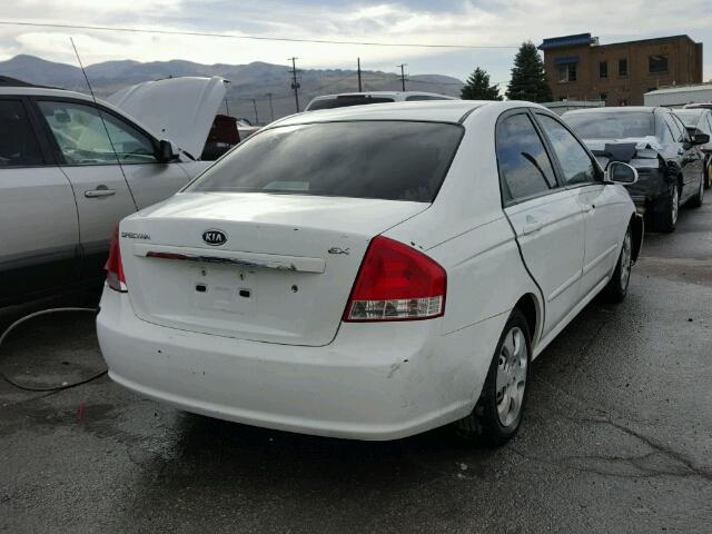 KNAFE221395661600 - 2009 KIA SPECTRA EX WHITE photo 4