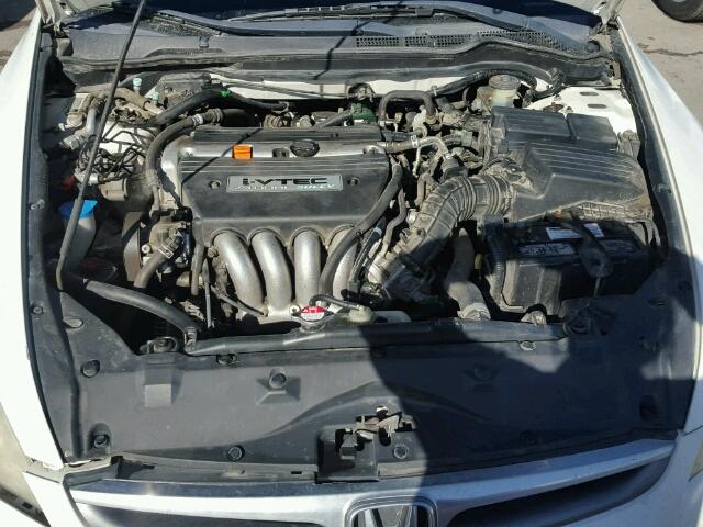 JHMCM56427C001649 - 2007 HONDA ACCORD WHITE photo 7