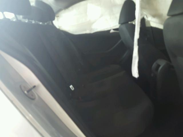 3VW2K7AJ8DM282293 - 2013 VOLKSWAGEN JETTA BASE 银色 照片 6