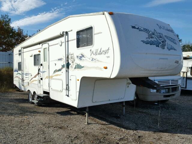 4X4FWCD295V009516 - 2005 WILD TRLR COACH WHITE photo 1