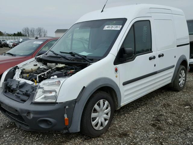 NM0LS7CNXBT051205 - 2011 FORD TRANSIT CO WHITE photo 2