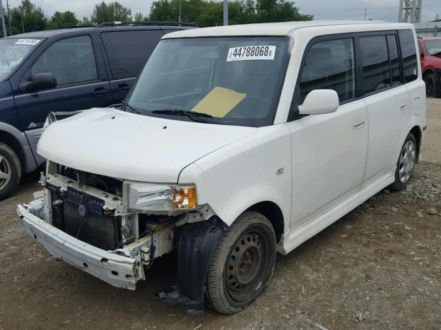 JTLKT334050180527 - 2005 TOYOTA SCION XB Blanco foto 2