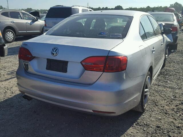 3VW2K7AJ1BM054312 - 2011 VOLKSWAGEN JETTA BASE SILVER photo 4