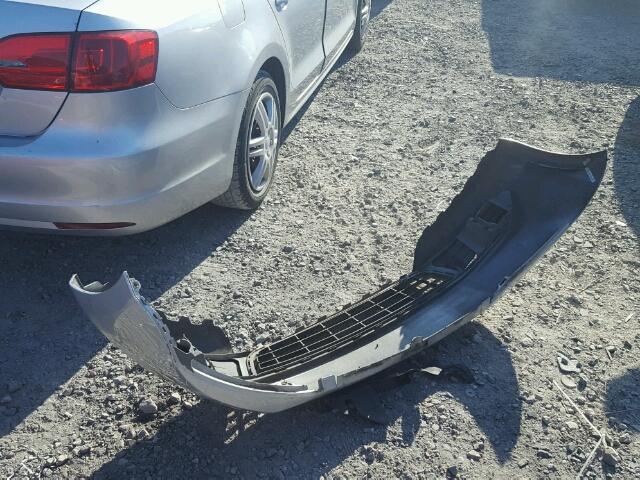 3VW2K7AJ1BM054312 - 2011 VOLKSWAGEN JETTA BASE SILVER photo 9