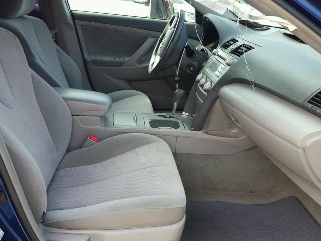 4T4BF3EK9BR148230 - 2011 TOYOTA CAMRY BASE BLUE photo 5