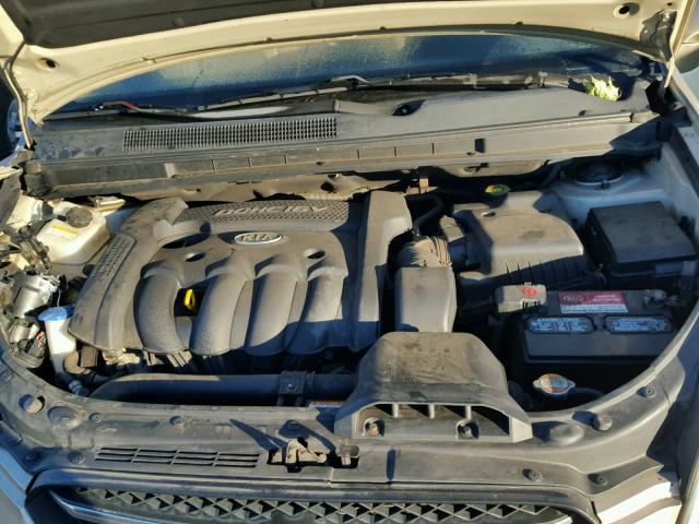 KNAFG525177047774 - 2007 KIA RONDO BASE TAN photo 7