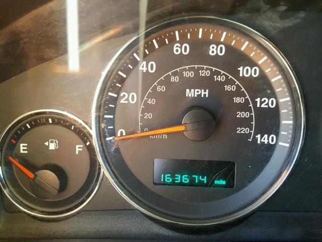 1J8HG48N06C310641 - 2006 JEEP COMMANDER GREEN photo 8