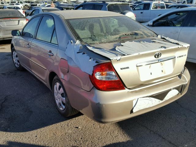 4T1BE32K54U369795 - 2004 TOYOTA CAMRY LE ოქროსფერი ფოტო 3