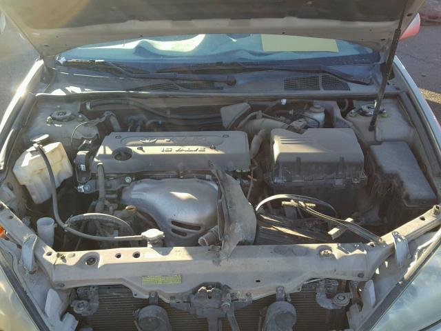 4T1BE32K54U369795 - 2004 TOYOTA CAMRY LE ოქროსფერი ფოტო 7