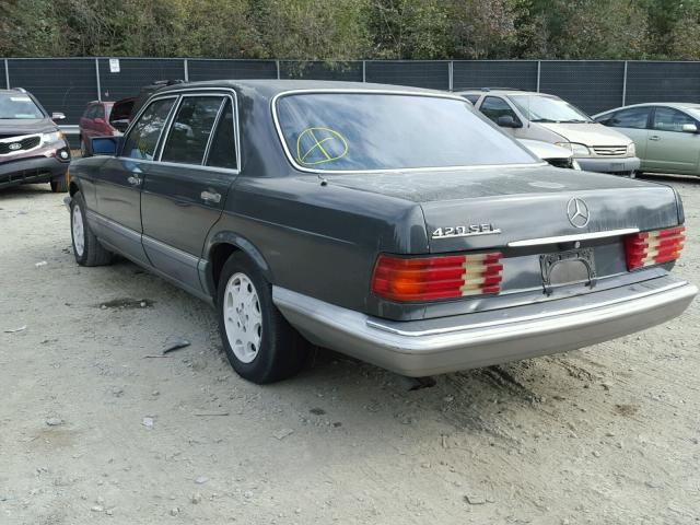 WDBCA35D0JA395475 - 1988 MERCEDES-BENZ 420 CHARCOAL photo 3