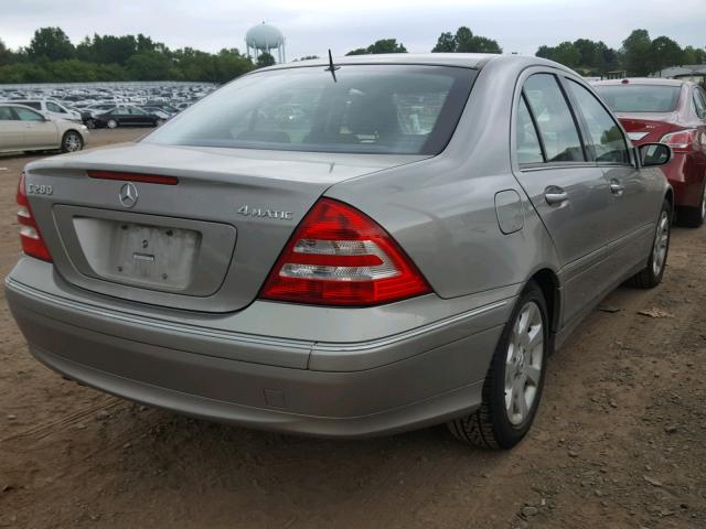 WDBRF92H36F781162 - 2006 MERCEDES-BENZ C GENERATI SILVER photo 4