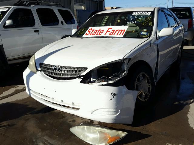 4T1BF32K33U058040 - 2003 TOYOTA CAMRY WHITE photo 2