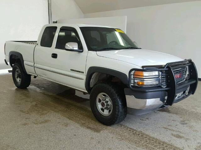 1GTHC29G11E223741 - 2001 GMC SIERRA C25 WHITE photo 1