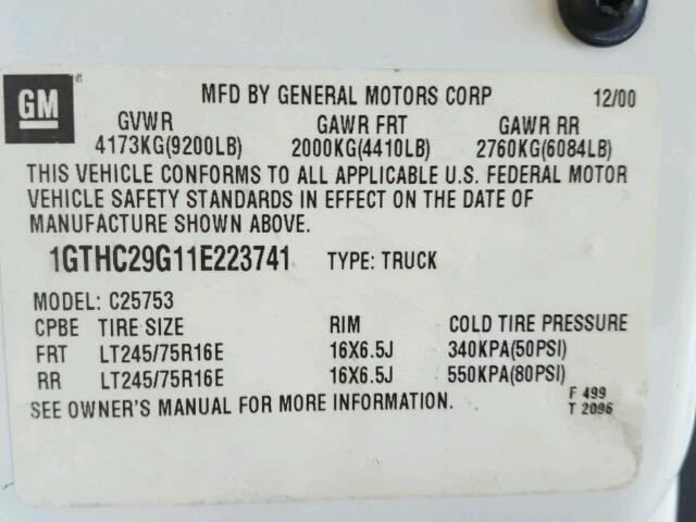 1GTHC29G11E223741 - 2001 GMC SIERRA C25 WHITE photo 10