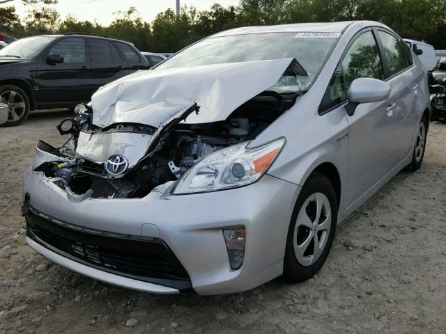 JTDKN3DU9F0435911 - 2015 TOYOTA PRIUS SILVER photo 2