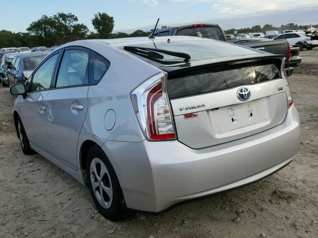 JTDKN3DU9F0435911 - 2015 TOYOTA PRIUS SILVER photo 3