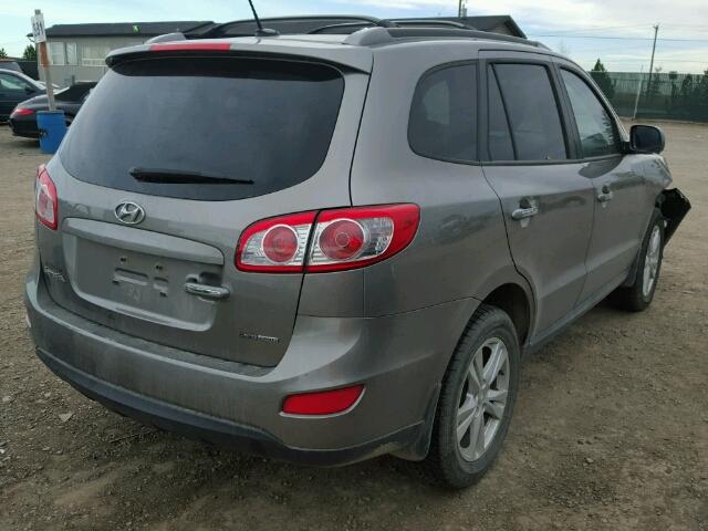 5XYZHDAG0CG118339 - 2012 HYUNDAI SANTA FE S GRAY photo 4