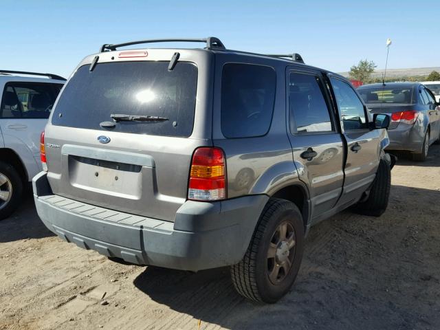 1FMYU02Z25KC93278 - 2005 FORD ESCAPE XLS GRAY photo 4