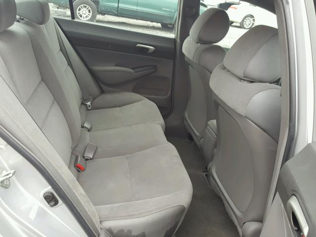 1HGFA16558L043051 - 2008 HONDA CIVIC LX SILVER photo 6