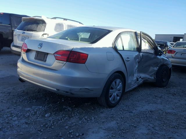 3VWBX7AJ6BM108219 - 2011 VOLKSWAGEN JETTA SILVER photo 4