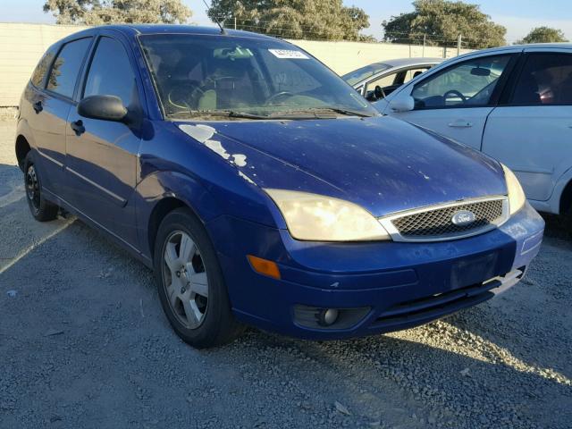 1FAHP37N36W162136 - 2006 FORD FOCUS ZX5 BLUE photo 1