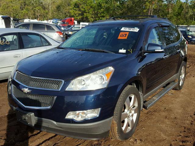 1GNKRGED4BJ402319 - 2011 CHEVROLET TRAVERSE BLUE photo 2