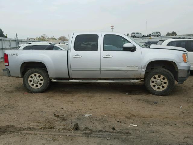 1GT121C89CF126980 - 2012 GMC SIERRA K25 SILVER photo 10