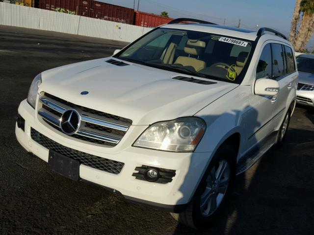 4JGBF71E78A303336 - 2008 MERCEDES-BENZ GL WHITE photo 2