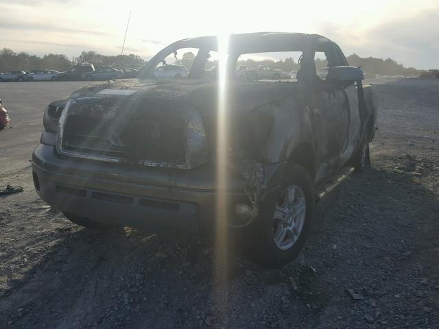 5TBBV58117S456707 - 2007 TOYOTA TUNDRA DOU BURN photo 2