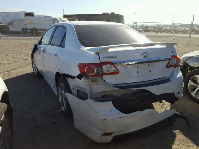 5YFBU4EE1CP026674 - 2012 TOYOTA COROLLA WHITE photo 3