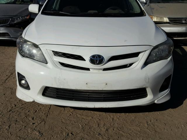 5YFBU4EE1CP026674 - 2012 TOYOTA COROLLA WHITE photo 9